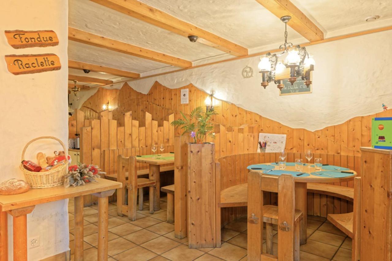 Petit Velan - Coworking & Coliving Hostel Бур-Сан-Пиер Екстериор снимка